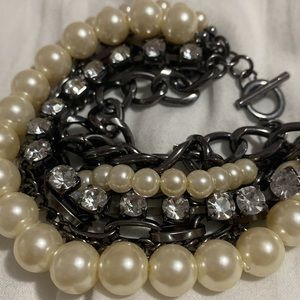 Brand new stud pearl chain bracelet